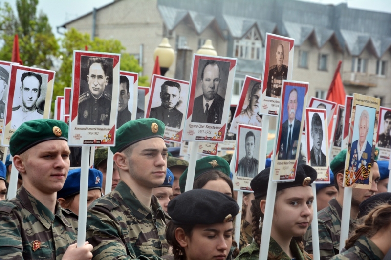 В Ставрополе шествие «Бессмертного полка» приобретает все больший размах