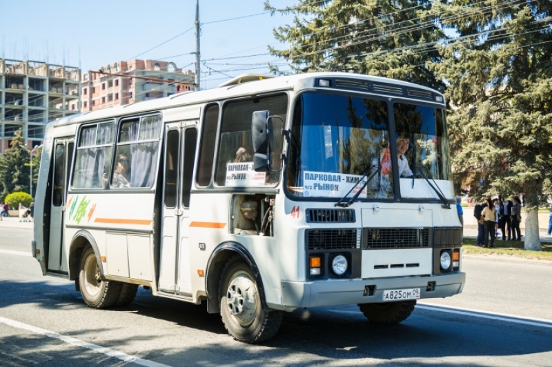 Автобус на черкесск сегодня. Автобус КЧР. Автовокзал Черкесск. Городской автобус. Автобус Черкесск.