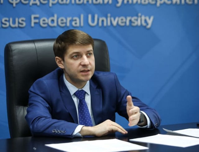 <i>Дмитрий Беспалов: Задача университетов СКФО в создании условий для реализации молодежи</i>