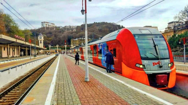<i>Кисловодск в 2021 году железнодорожным транспортом посетили порядка миллиона человек</i>