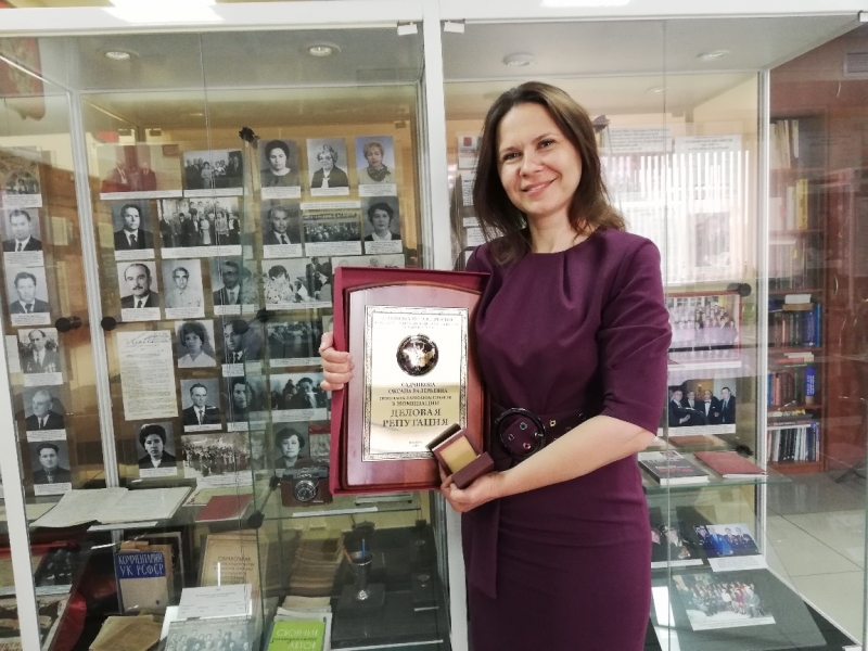 Совсем недавно Оксана Садчикова стала лауреатом Национальной премии в области адвокатской деятельности и адвокатуры 