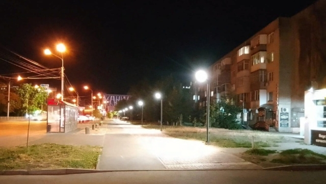 <i>На улице Шпаковской в Ставрополе оборудовали 30 светодиодных фонарей</i>