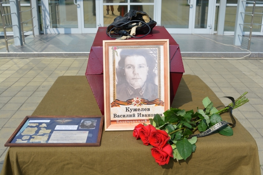 В Новопавловск для захоронения привезли останки ставропольского летчика, найденные в Краснодарском крае