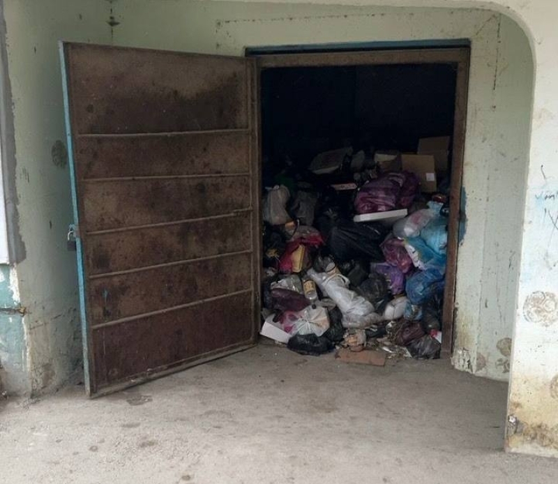 Во Владикавказе возобновили вывоз мусора после проверки мигрантов
