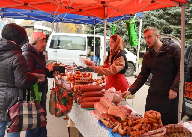 <i>Жителей луганского Антрацита восхитило качество ставропольских продуктов</i>