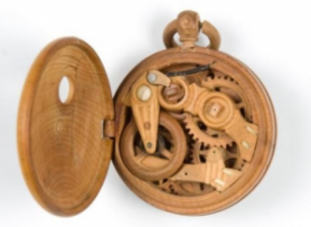 Wooden ru. Деревянные часы Бронникова. Деревянный механизм часов. Механизм часов из дерева. Часы с механизмом из дерева.