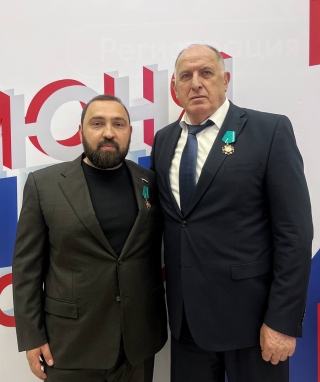 Премьер-министру Дагестана вручили орден Почёта
