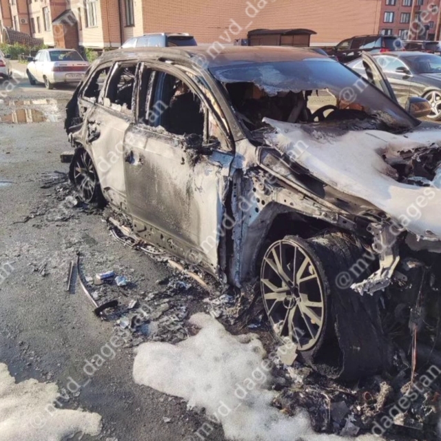 <i>Ущерб от сожженной «Audi Q7» женщины-депутата из Кизляра составил ₽10 миллионов</i>