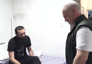 Премьер Чечни навестил в ставропольском госпитале раненых бойцов. Видео