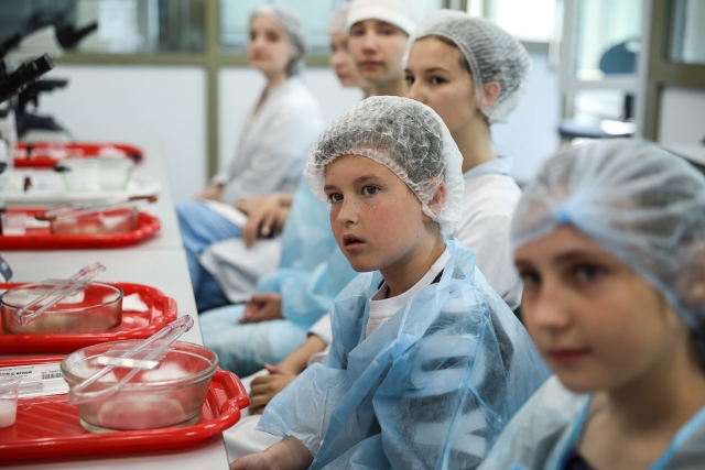 <i>В ставропольском СКФУ стартовал проект для школьников «В гости к ученому»</i>