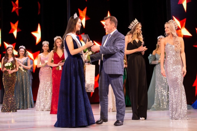 <i>Ставрополь принял финал XVI конкурса «Молодые лица страны - «Мисс и Мистер Студенчество России-2022»</i>
