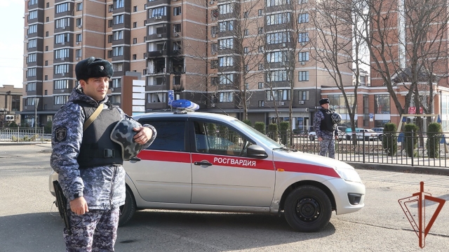 <i>Росгвардейцы помогли пострадавшим при взрыве бытового газа в Пятигорске</i>