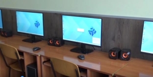 Глава КБР помог с компьютерами школе Скадовска Херсонщины