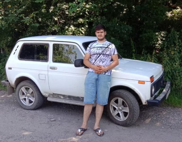 <i>В Железноводске студент купил на личные средства «Ниву» для бойцов СВО</i>