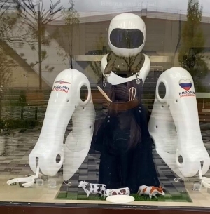 Вкалывают роботы: В кафе Ставрополе появился «железный» бариста