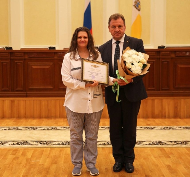 <i>Глава Ставрополя поздравил и наградил лидеров строительной сферы</i>