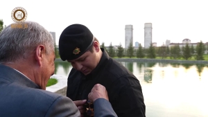 От души: Глава Татарстана наградил сына Кадырова орденом «Дуслык»