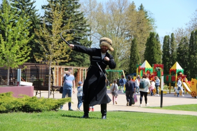 В Ставрополе на Крепостной горе прошли традиционные казачьи шермиции