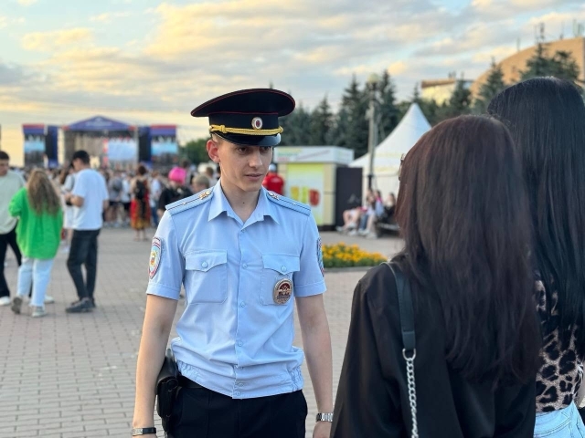 <i>В Ставрополе полиция обеспечила безопасность проведения фестиваля «Студенческая весна»</i>