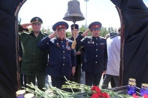 На траурном митинге жители Ставрополя почтили память жертв террористических актов