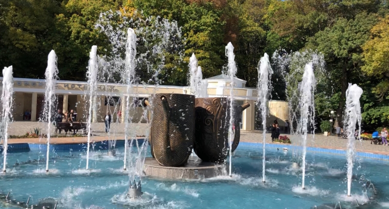 Жители и гости Железноводска попросили продлить сезон фонтанов