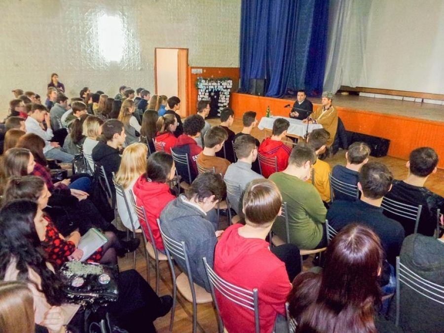 Национально-культурная автономия "Наири" организует встречи молодежи с религиозными деятелями Ставрополья
