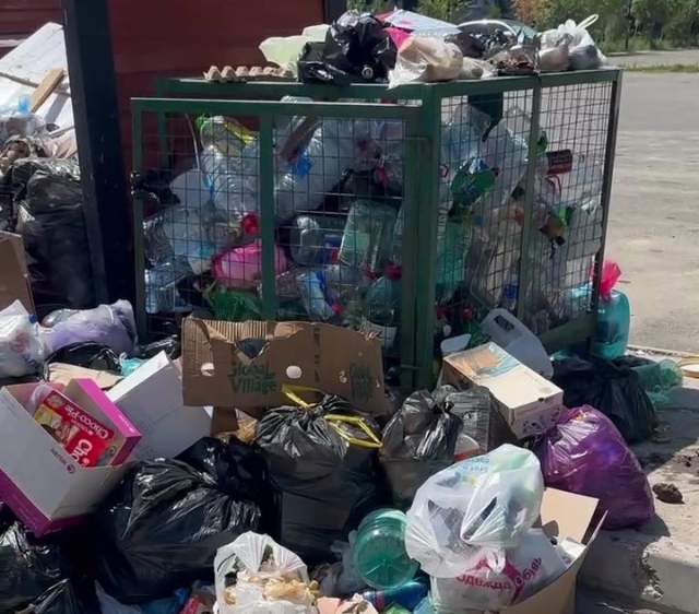 <i>«Реальный губер» всего за пару дней навёл порядок с мусором в Каспийске</i>
