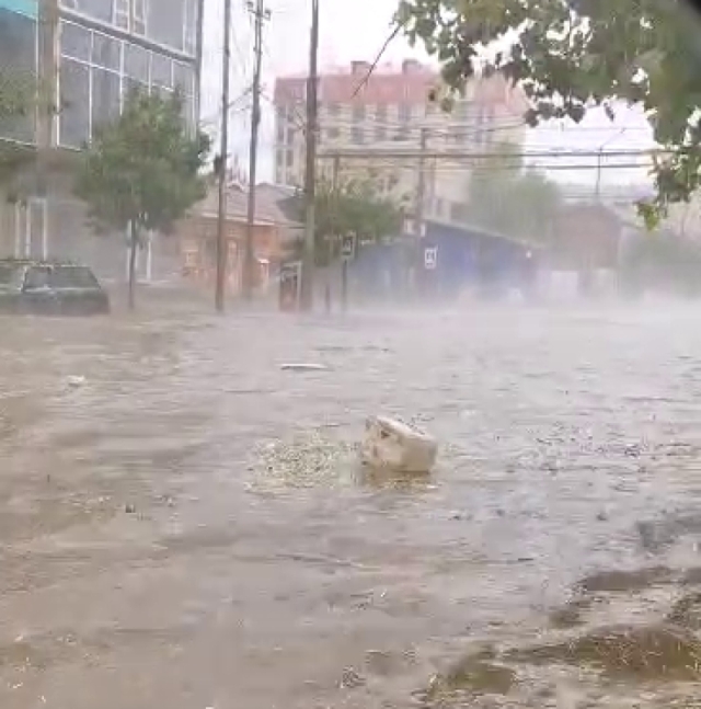 <i>В Дагестане объявлено штормовое предупреждение</i>