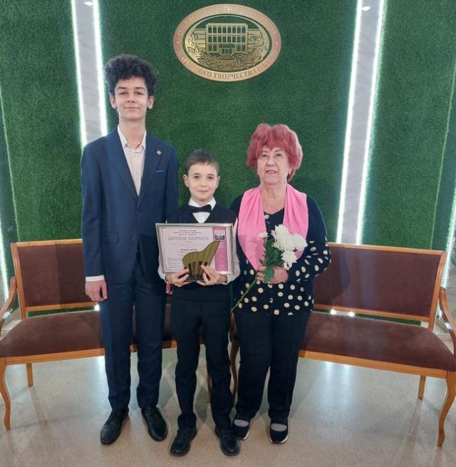 <i>Юные музыканты Ставрополя завоевали награды на международном конкурсе пианистов в Липецке</i>