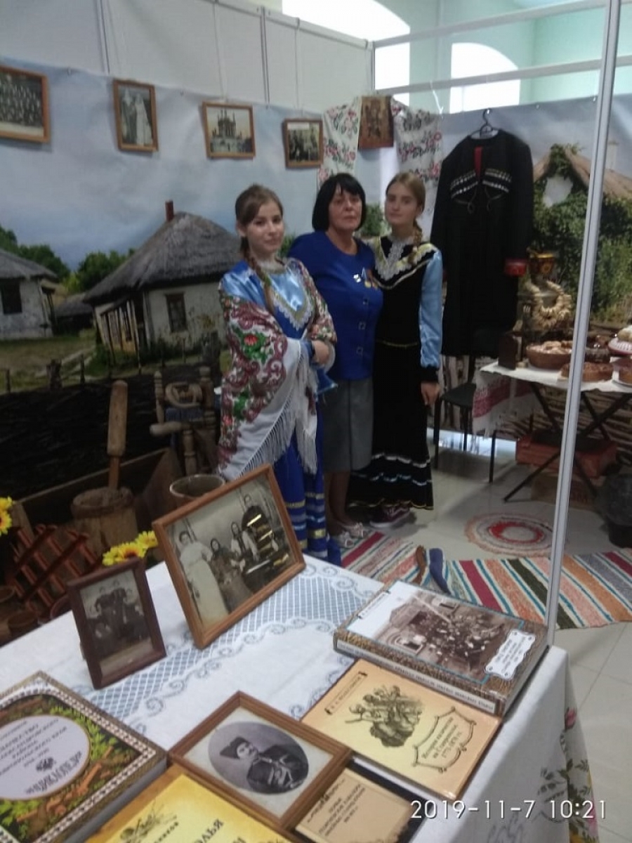 Ставропольские казаки представляют кулинарные традиции на X Празднике хлеба Юга России