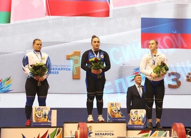 <i>Тяжелоатлеты Северной Осетии выступили с триумфом на Играх стран СНГ в Гродно</i>