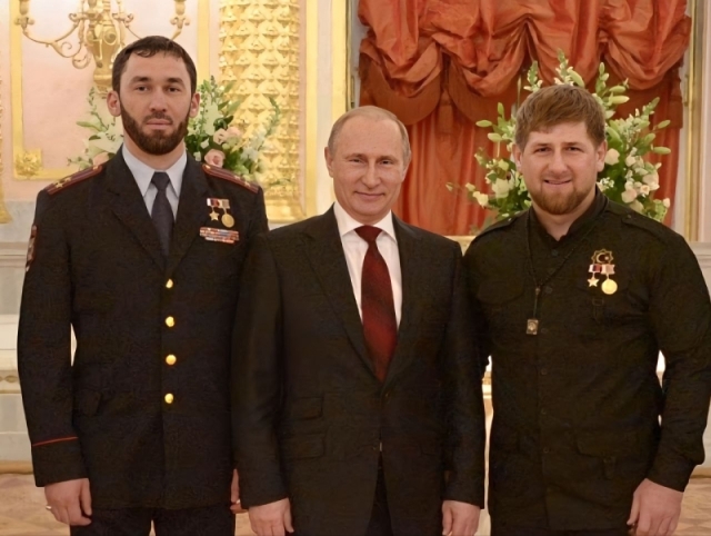 <i>Спикер парламента Чечни Магомед Даудов сложил полномочия</i>