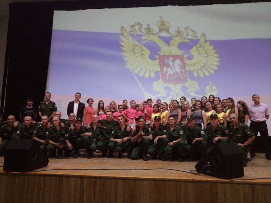 В Георгиевске казаки поздравили военнослужащих с Днем железнодорожных войск России