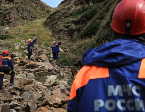 МЧС по Кабардино-Балкарии: В результате камнепада 1 человек погиб и 5 ранены