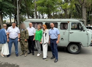 В День города волонтёры Ессентуков передали бойцам СВО «буханку»