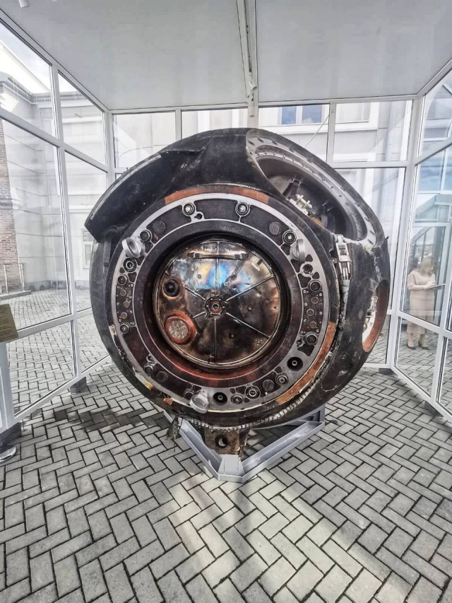 <i>В Школе космонавтики Владикавказа установили капсулу корабля «Союз»</i>