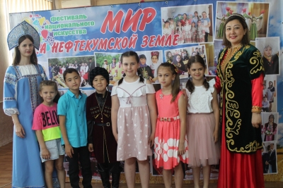 В Нефтекумском и Курском округах Ставрополья День России отметили фестивалями национальных культур