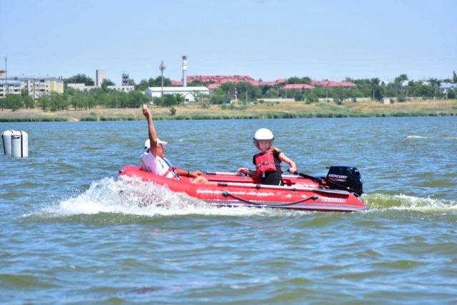 <i>На Ставрополье провели соревнования по водно-моторному спорту</i>