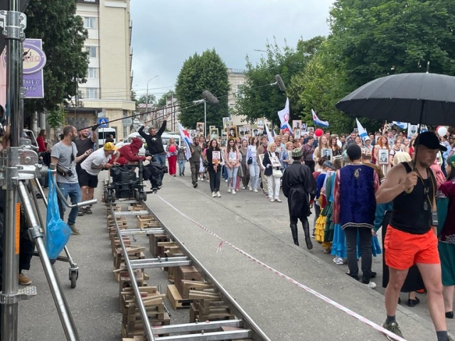 <i>В массовке фильма &quot;10 дней до весны&quot; снялись 250 жителей Кисловодска</i>