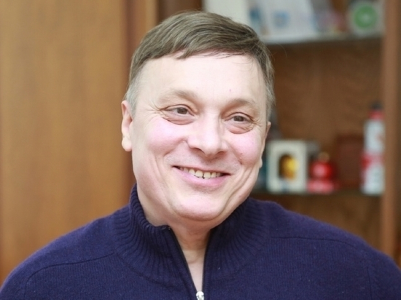 Отвечая Льву Лещенко, Андрей Разин называл его на "Вы", но не выбирал выражений 