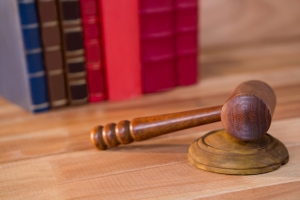 Суд в Нальчике рассмотрит уголовное дело заммэра о превышении полномочий