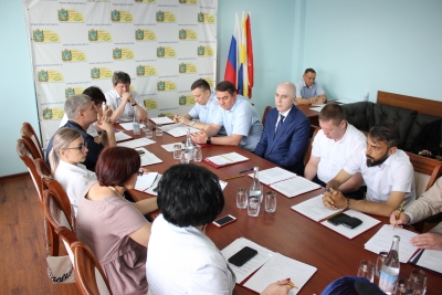 На коллегии комитета обсудили организацию информационной и разъяснительной работы среди беженцев из Украины и Донбасса