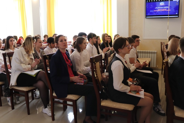 <i>В Пятигорске в фестивале инноваций участвовали более 100 молодых инженеров</i>
