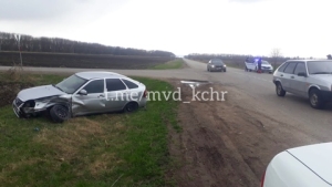 На автодороге «Черкесск – Бекешевская» произошло ДТП, пострадала девушка