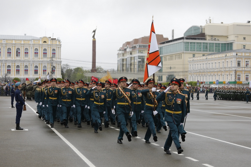 Несмотря на дождь, в Ставрополе прошёл Парад Победы