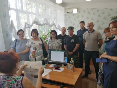 Активисты национально-культурных и казачьих НКО Ставрополья ознакомились с процессом выпуска районных газет