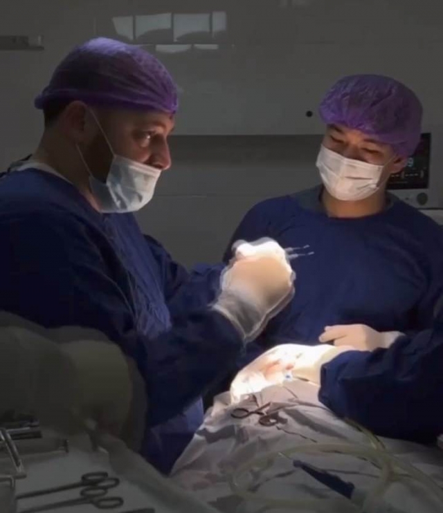 <i>Хирург из Чечни провел в Бишкеке девять сложных операций детям</i>