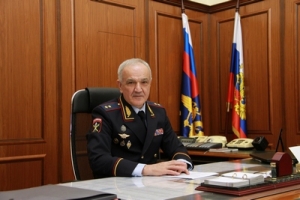 Сергей Меликов поздравил главу МВД Дагестана с 65-летием