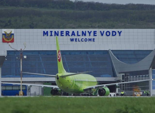 <i>Airbus рейса «Москва – Минводы» подал сигнал тревоги и планирует сесть в Волгограде</i>