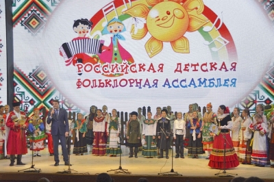 Новоселицкий ансамбль казачьей песни стал лауреатом Российской детской фольклорной ассамблеи